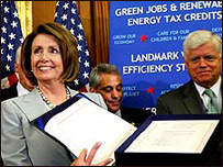 Bà Nancy Pelosi thông báo kết quả bỏ phiếu