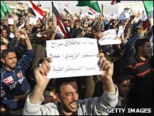 Người Iraq diễu hành đòi thả phóng viên