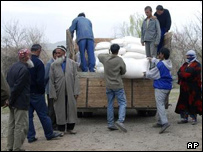 توزیع آذوقه در تاجیکستان