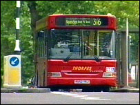 London có khoảng 23.000 xe buýt