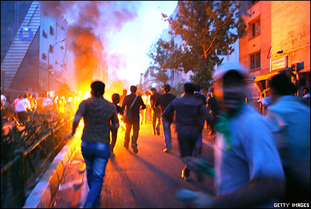 Protests on the streets of Tehran (Tuesday 16/6/09)