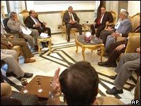 ملاقات سخنگوی مجلس عراق با مذاکره کنندگان سنی مذهب در بغداد 