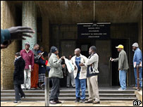 Sul-africanos na região central de Johanesburgo