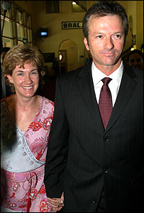 स्टीव वॉ अपनी पत्नी लिनेट के साथ