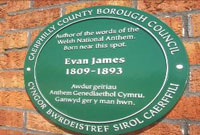 Y plac sy'n nodi man ei eni yng Nghaerffili