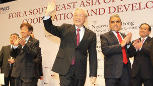 Ông Trọng tại Trường chính sách công Singapore