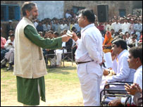 बीबीसी श्रोताओं के साथ शिवकांत