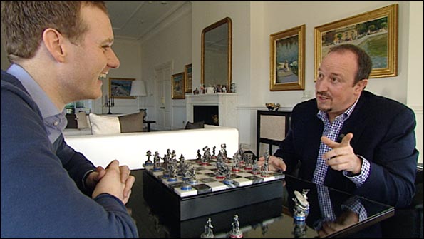 Walker and Benitez play chess