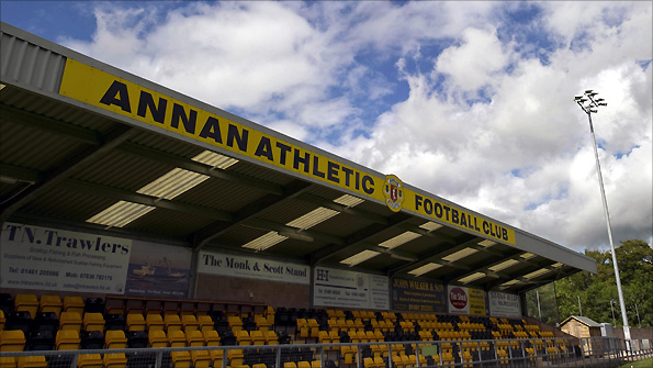 League leaders Arbroath visit Annan on the penultimate day of the season.