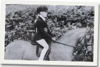 Cerys Jones ac Arthur