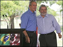 Presidentes George W. Bush e Luiz Inácio Lula da Silva