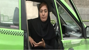 نمایی از فیلم خانم راننده تاکسی ساخته داوود فروغی 