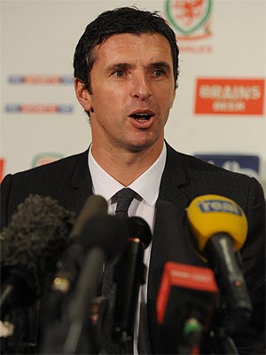 Rheolwr newydd Cymru, Gary Speed