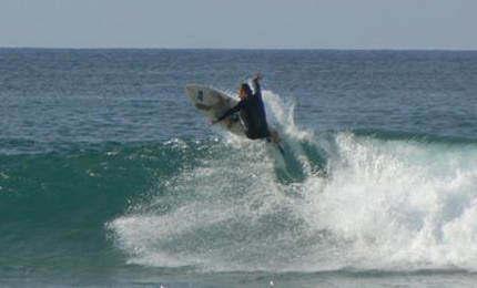 Get up there. Joe reaches for some airtime. Amy Williams Portugal 1/07