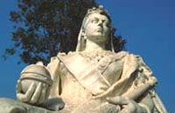 Photograph showing a statue of Queen Victoria