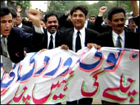 کراچی میں وکلاء