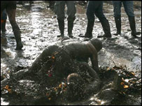 V Festival mud