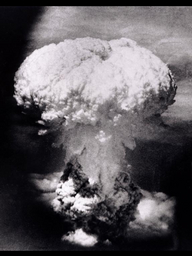 Nagasaki bomb cloud