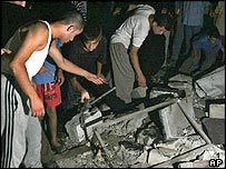 Zničená dílna zbraní