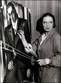 Tamara de Lempicka, em seu estúdio em Paris