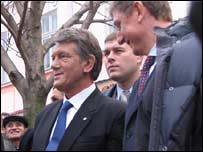 Віктор Ющенко та Ференц Дюрчань. Фото Олександра Поповича