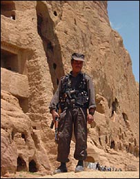 سرباز افغان در باميان