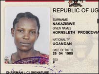 Documento de identificação de morador da aldeia ugandense de Buteyongera