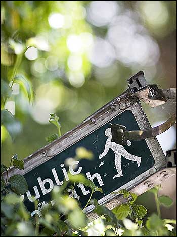 Footpath Easter Compton - pic Mike Gove