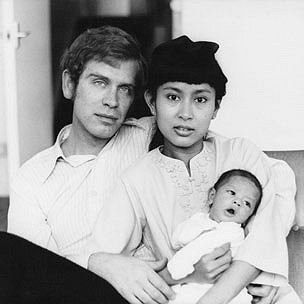 Bà Suu Kyi cùng chồng và con trai