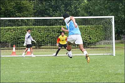 تمرین تیم فوتبال ایران در انگلستان