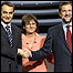 O primeiro-ministro José Luis Rodriguez Zapatero (esq.), a moderadora do debates Olga Viza, e o candidato conservador Mariano Rajoy