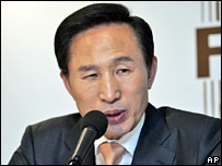 Tổng thống đắc cử Hàn Quốc Lee Myung-bak đã bác bỏ các cáo buộc ngay từ đầu cuộc tranh cử của ông