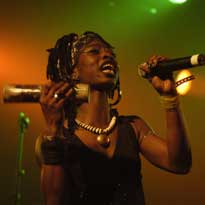 Dobet Gnahore (photo: Michel De Bock)