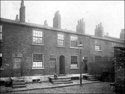 Quarry Hill, Atack Place (pics:Leodis database)