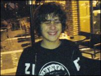 Atina'da öldürülen Aleksandros Grigoropulos adlı gencin tarihi bilinmeyen bir fotoğrafı