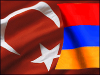 Türkiye ve Ermenistan bayrakları