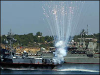 Віктор Ющенко в Севастополі. Фото УНІАН