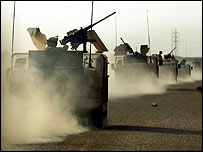 Felluce yakınlarındaki Amerikan tankları