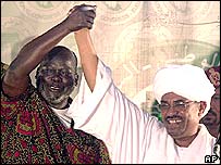 همراه با عمر البشير (راست) مرد اول قدرت در سودان