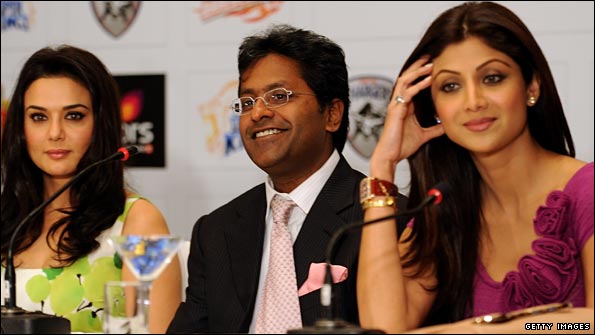 Lalit Modi is flanked by Bollywood actress and Kings XI Punjab cricket team co-owner Priety Zinta (left) and fellow actress and Rajasthan Royals co-owner Shilpa Shetty (right)
