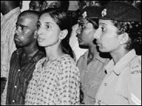 கணவர் முருகனுடன் நளினி