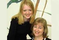 Dyddiau cystadlu - Fflur Wyn gyda Helen Wyn yn Eisteddfod Genedlaethol Tyddewi