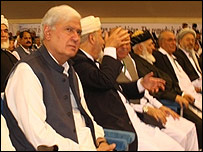 آفتاب احمد خان شیرپاو