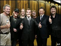 دیمیتری مدودف و گروه دیپ پرپل