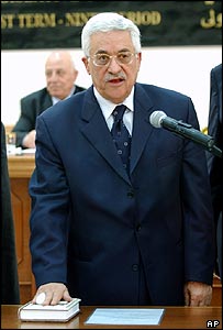 Mahmúd Abbás skládá prezidentskou přísahu