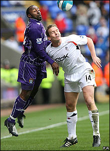 博尔顿和曼城对阵