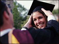 يوه محصله د بورس د ترلاسه کولو وروسته، ډېره خوښه ده