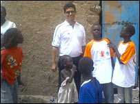 Ricardo Heron Ferreira em campo de refugiados no Sudão