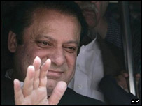 نواز شریف پیش از اخراج از پاکستان