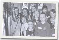 Dosbarth i delynorion ifanc gan Eira Lynn Jones